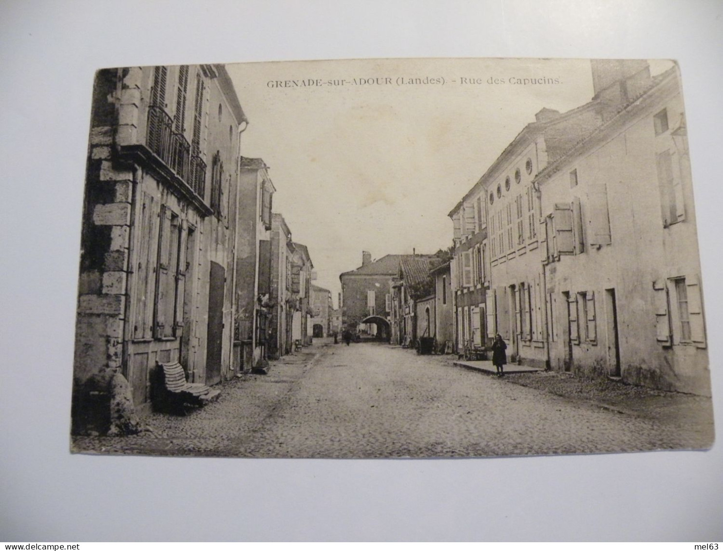 A546 . CPA. 40. GRENADE-sur-ADOUR . (Landes). Rue Des Capucins..beau Plan Animé. écrite - Otros & Sin Clasificación