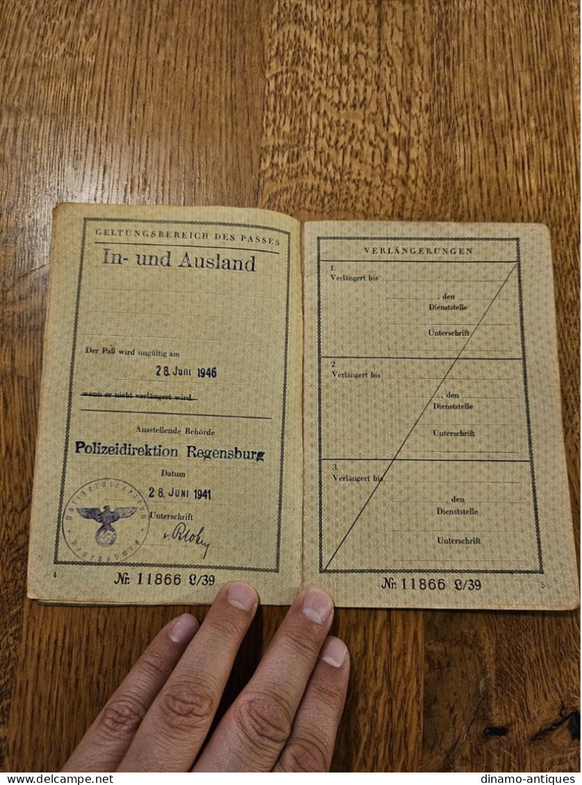 1941 Germany Passport Passeport Reisepass Issued In Regensburg - Documentos Históricos