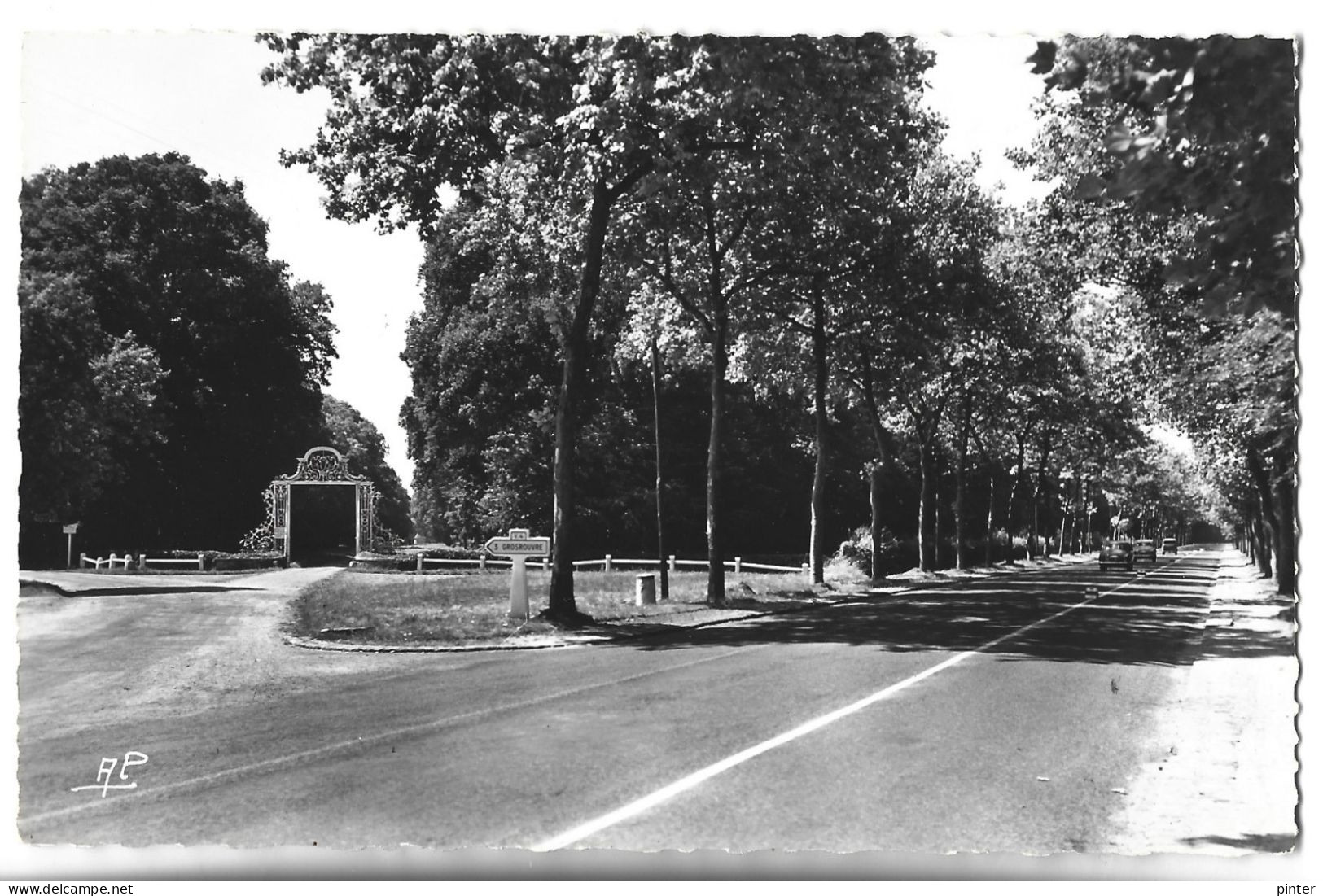 LA QUEUE LES YVELINES - Entrée Du Château De La Couharde - Andere & Zonder Classificatie