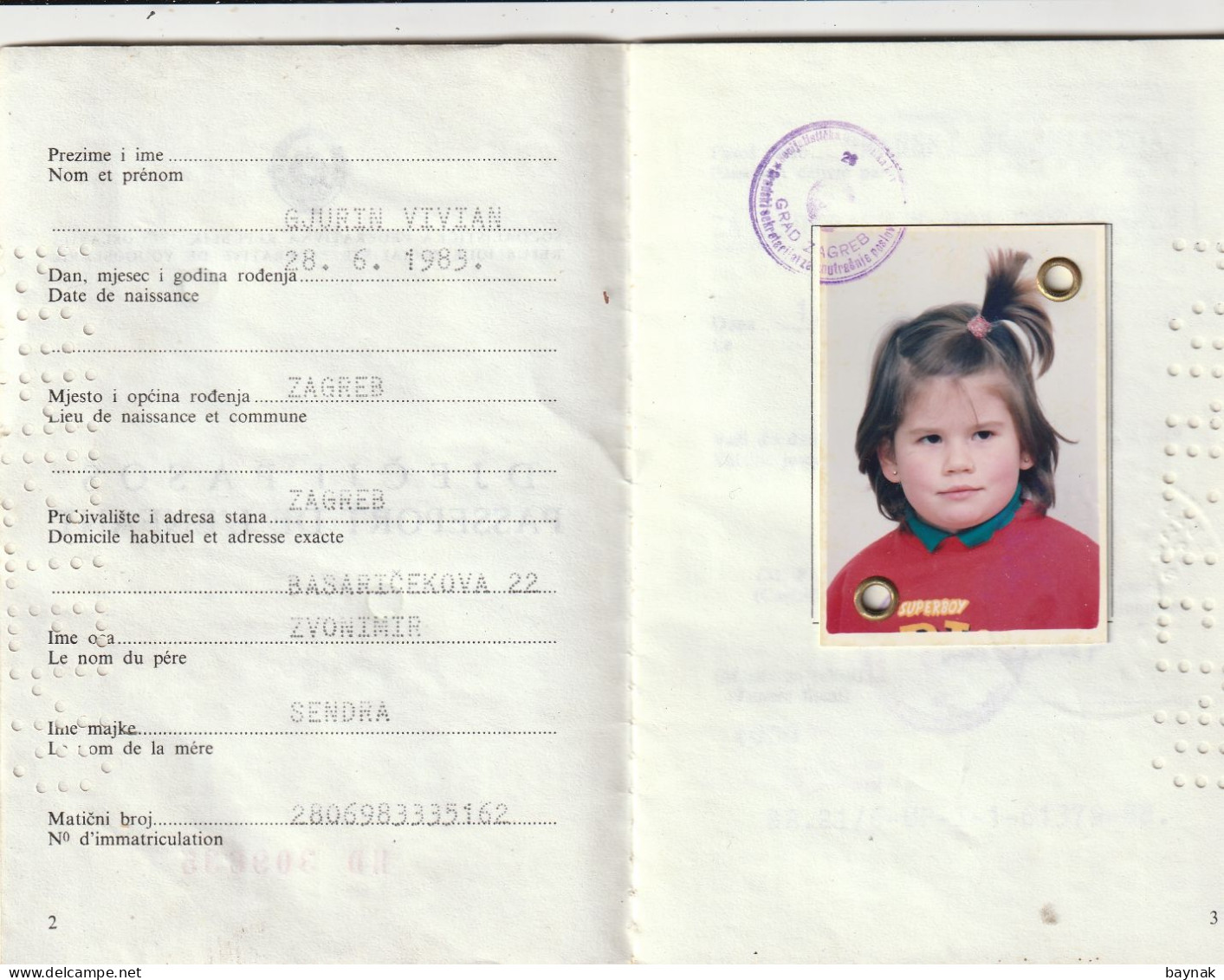 Q157  --  PASSPORT  --   SFR YUGOSLAVIA  --   PASSEPORT DE L `ENFANT  --  GIRL, 5 YEAR  --  1988 - Documentos Históricos