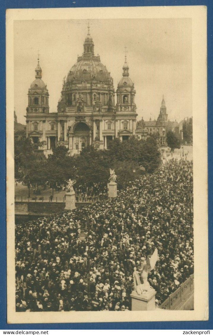 Berlin Siegesjubel, Schlossbrücke Und Dom, Gelaufen 1916 Als Feldpost (AK1391) - Mitte