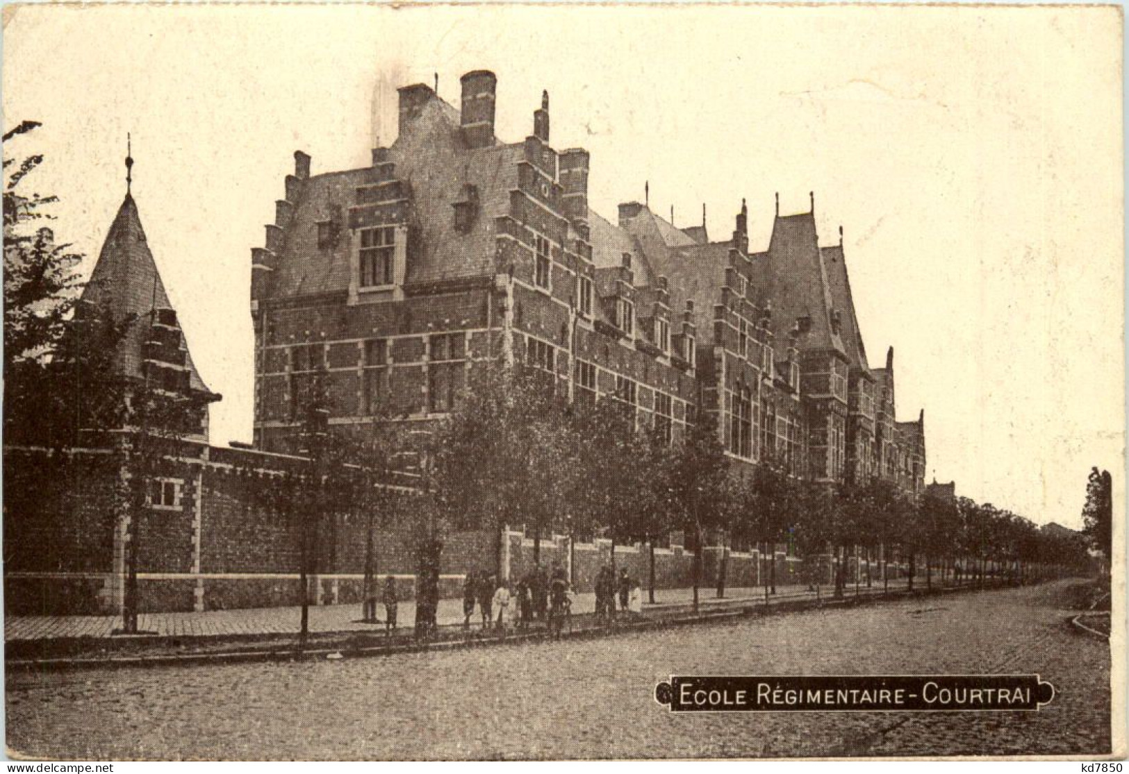 Courtrai - Ecole Regimentaire - Kortrijk