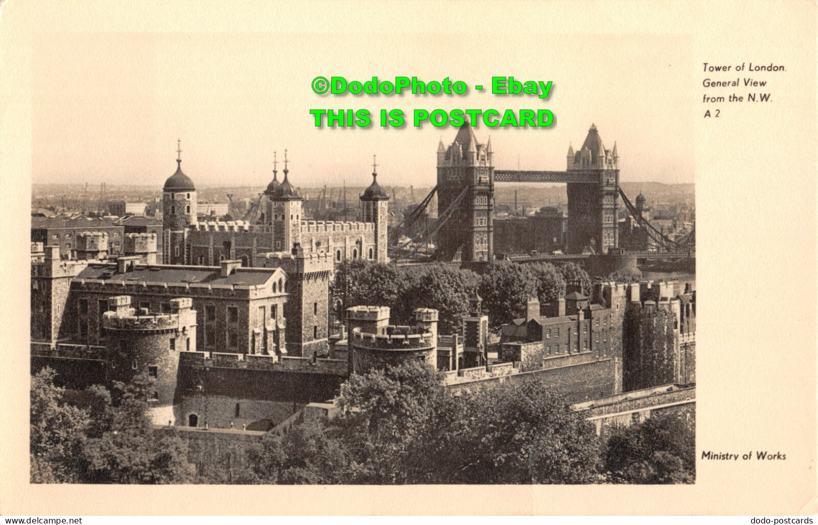 R430002 Tower Of London. General View From The N. W. Ministry Of Works. Crown - Sonstige & Ohne Zuordnung