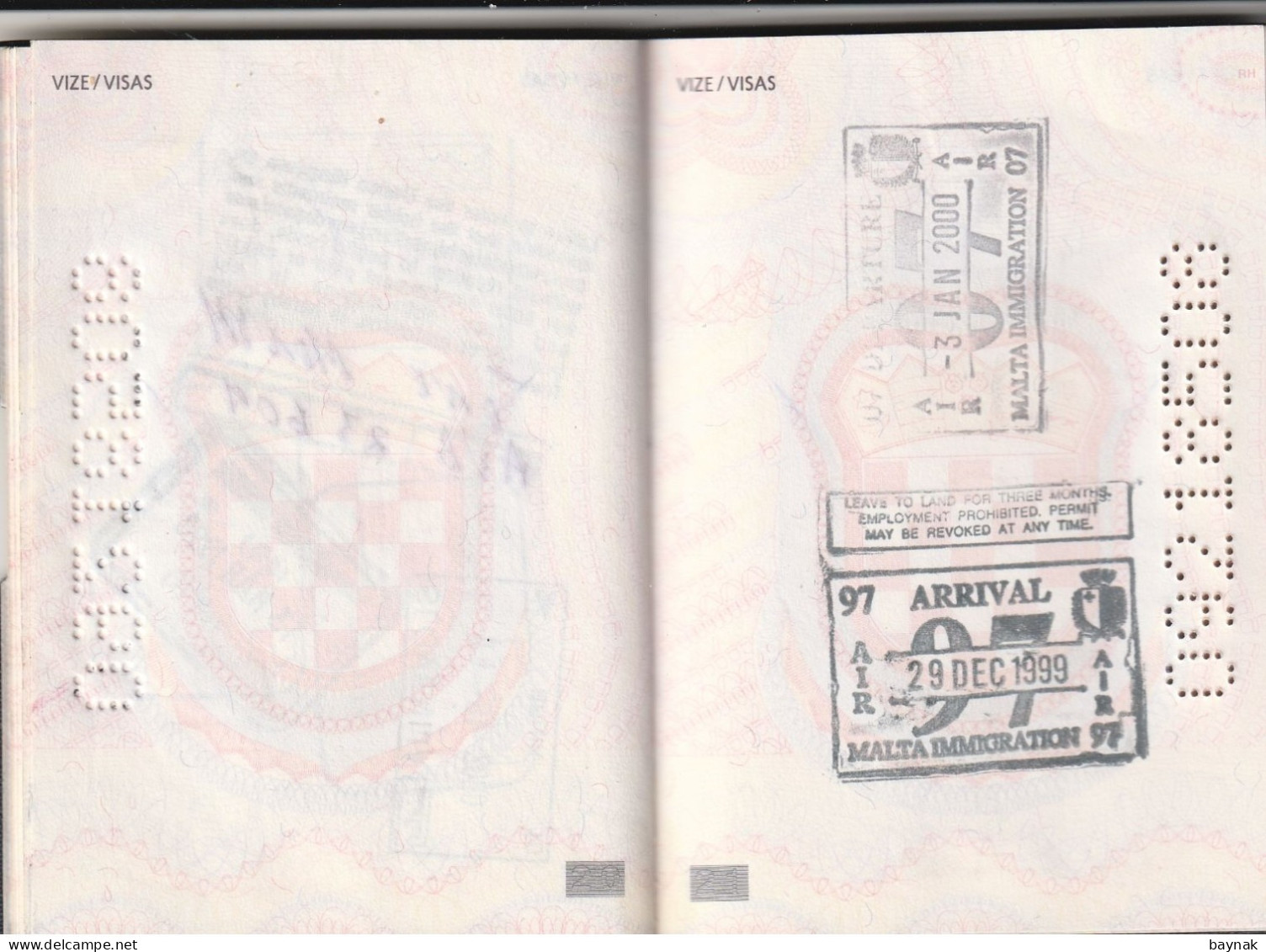 C143 -   CROATIA  - PASSPORT  -  I. MODEL  -  LADY  - 1992  - VISA: ISRAEL, UK, MALTA, IRELAND, MOROCCO -  SUPER QUALITY