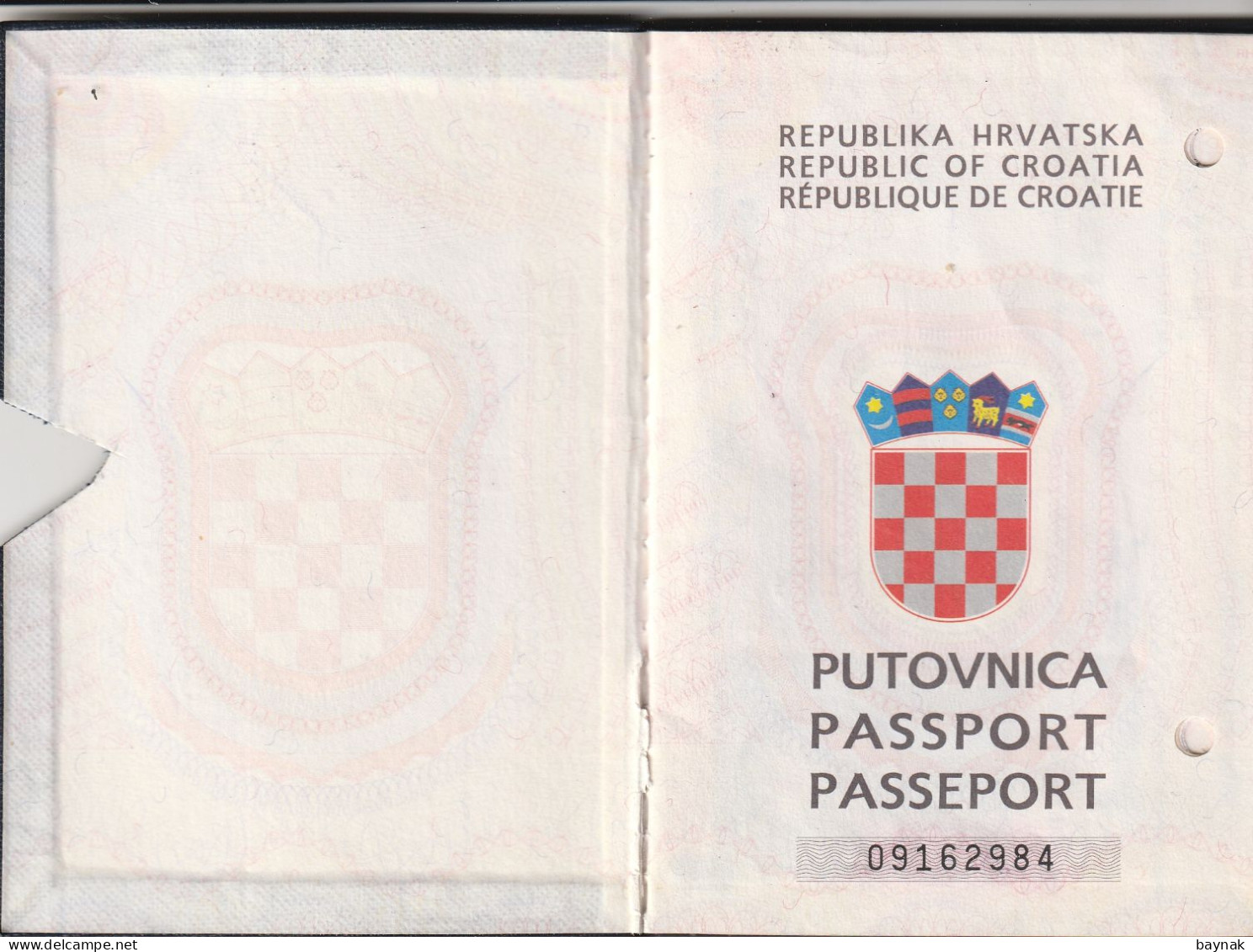 C144 -   CROATIA  - PASSPORT  -  I. MODEL  -  LADY  - 1992  - VISA: CANADA, ISRAEL, UK, MALTA, IRELAND, MOROCCO - Historische Dokumente