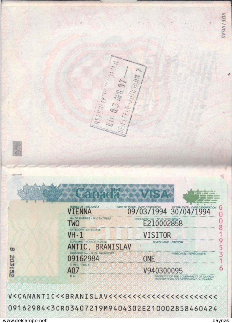 C144 -   CROATIA  - PASSPORT  -  I. MODEL  -  LADY  - 1992  - VISA: CANADA, ISRAEL, UK, MALTA, IRELAND, MOROCCO