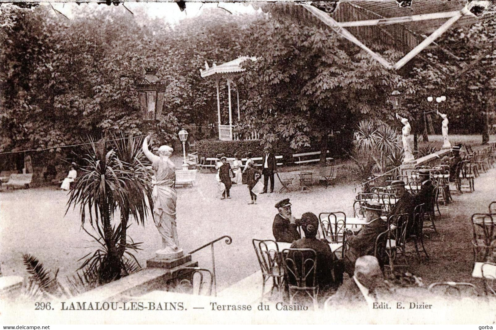 *CPA  - 34 - LAMALOU LES BAINS - Terrasse Du Casino - Animée - Lamalou Les Bains