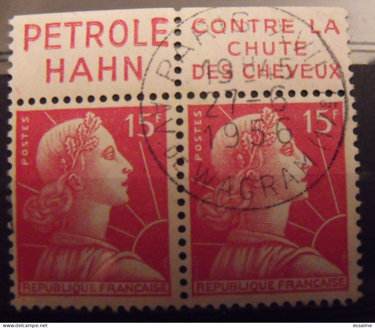 2 Timbres à Bande Publicitaire. Muller 1011a. 15 F. Pub Publicité Publicitaires Pubs Publicités Carnet. Pétrole Hahn - Autres & Non Classés