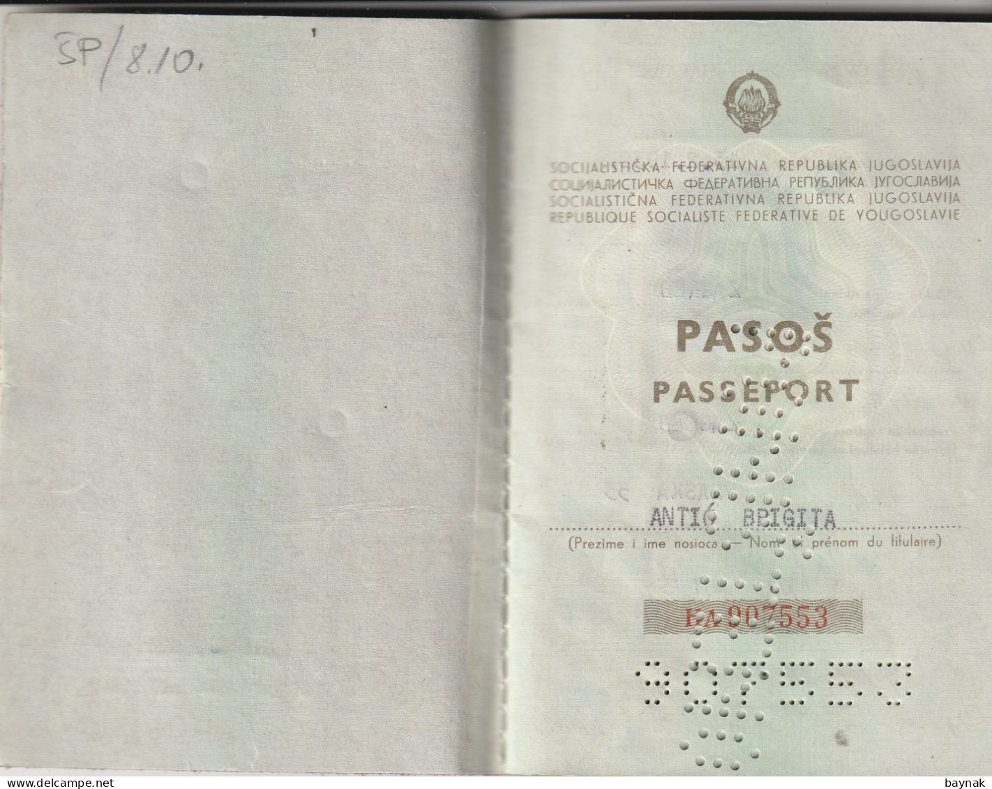 P304 -   SFR YUGOSLAVIA   --  PASSPORT    -  LADY  - 1973  --  VISA:  SPAIN - Documents Historiques