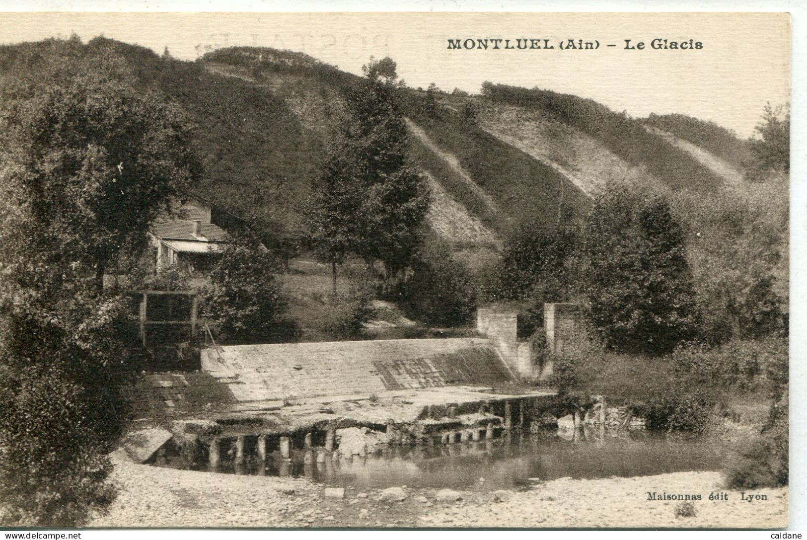 -01-AIN - MONTLUEL - Le Glacis - Montluel