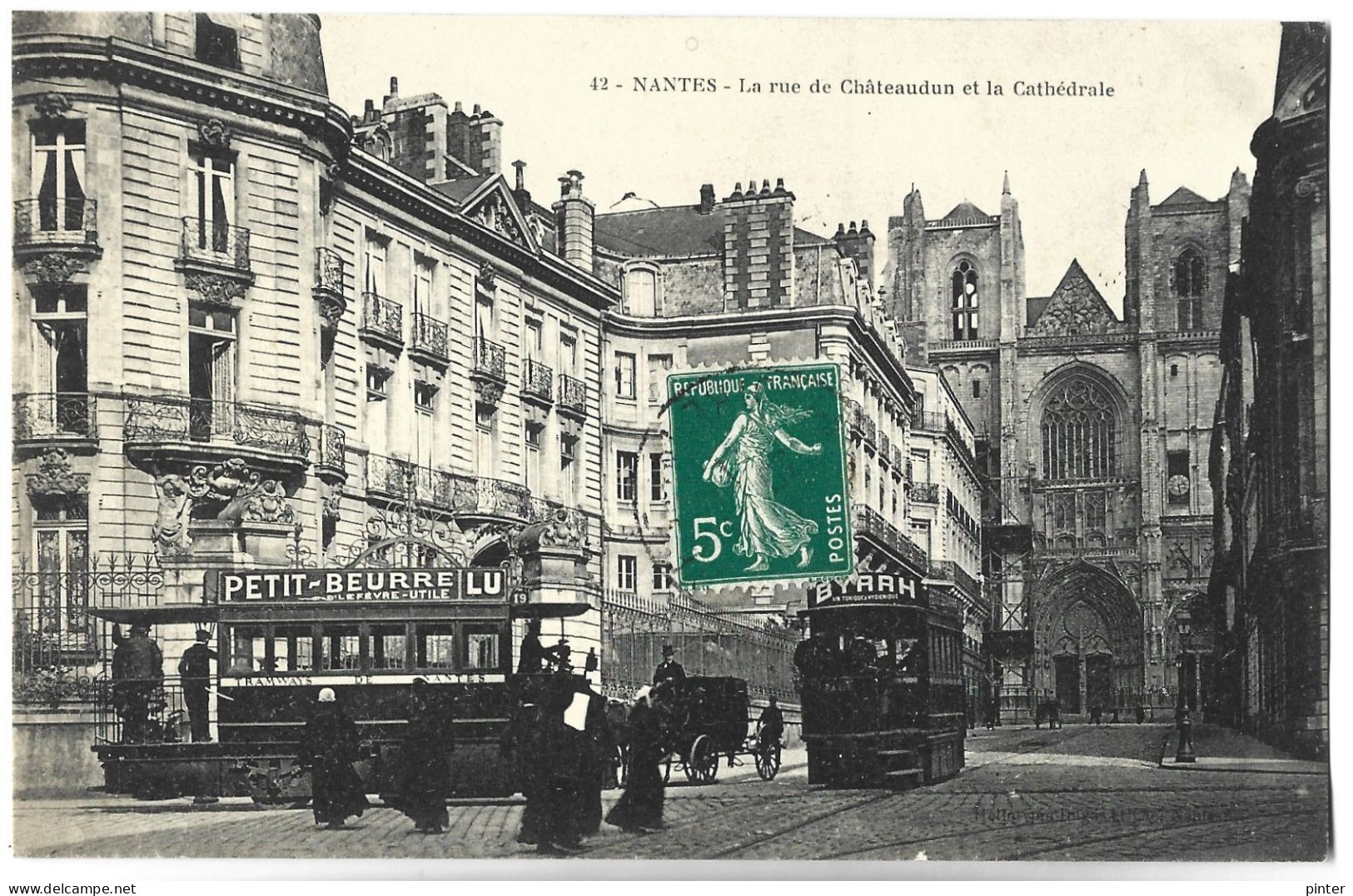 NANTES - La Rue De Châteaudun Et La Cathédrale - TRAMWAYS - Nantes