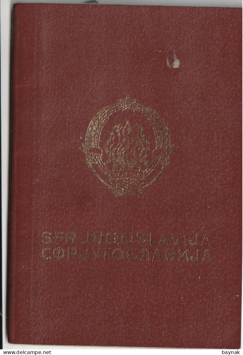 PM104 -   SFR YUGOSLAVIA   --  PASSPORT    -  MAN  - 1986  --  VISA:   MALAYSIA, SINGAPORE, THAILAND, ANTIGUA & BARBUDA - Documents Historiques