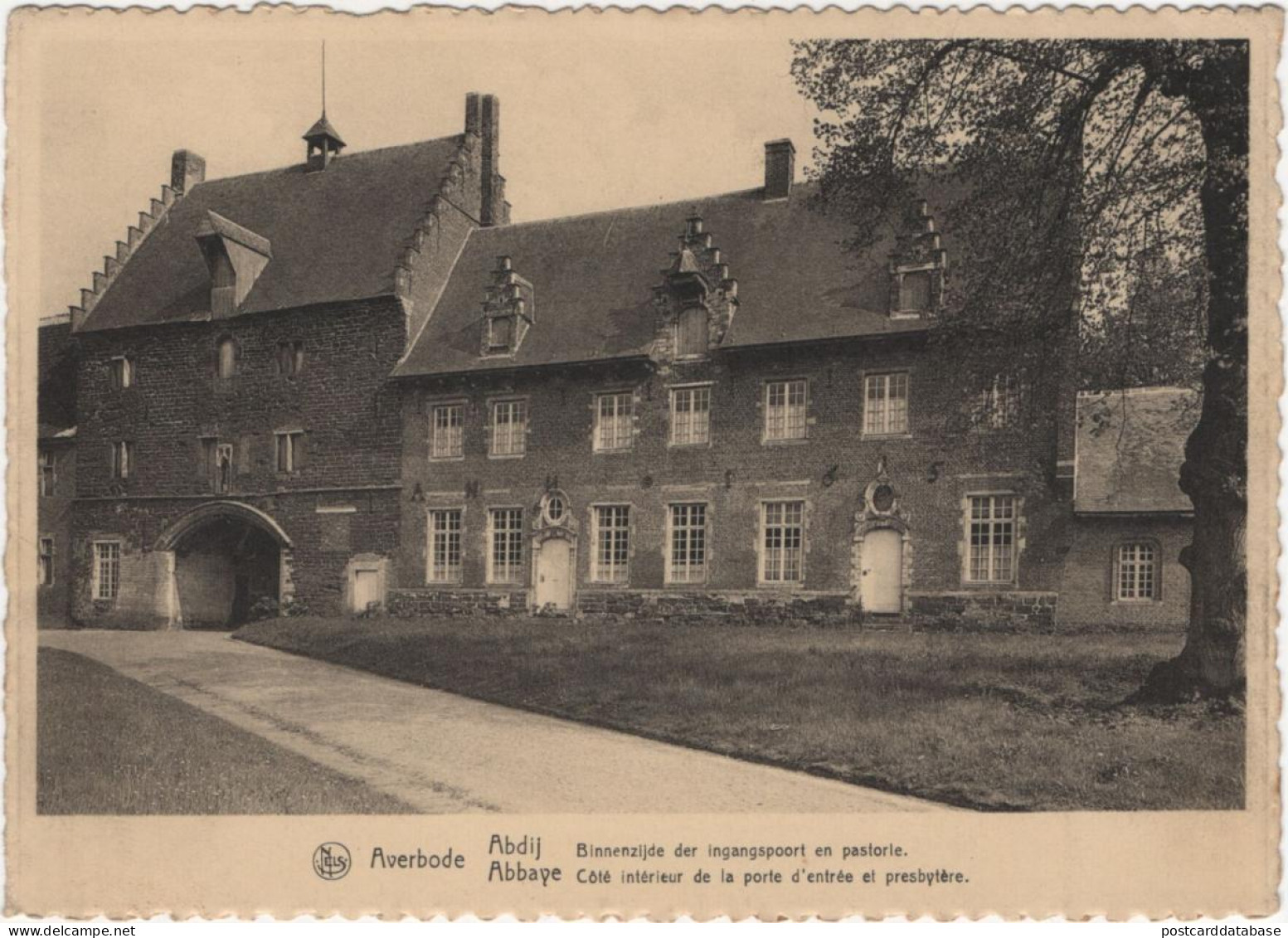 Averbode - Abdij - Binnenzijde Der Ingangspoort En Pastorie - Altri & Non Classificati