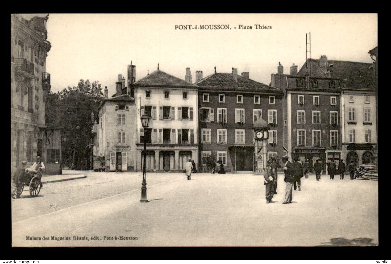 54 - PONT-A-MOUSSON - PLACE THIERS - Pont A Mousson