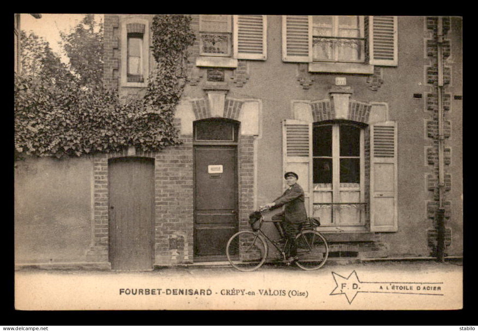 60 - CREPY-EN-VALOIS - FOURBET-DENISARD ASSUREUR EN BICYCLETTE - Crepy En Valois