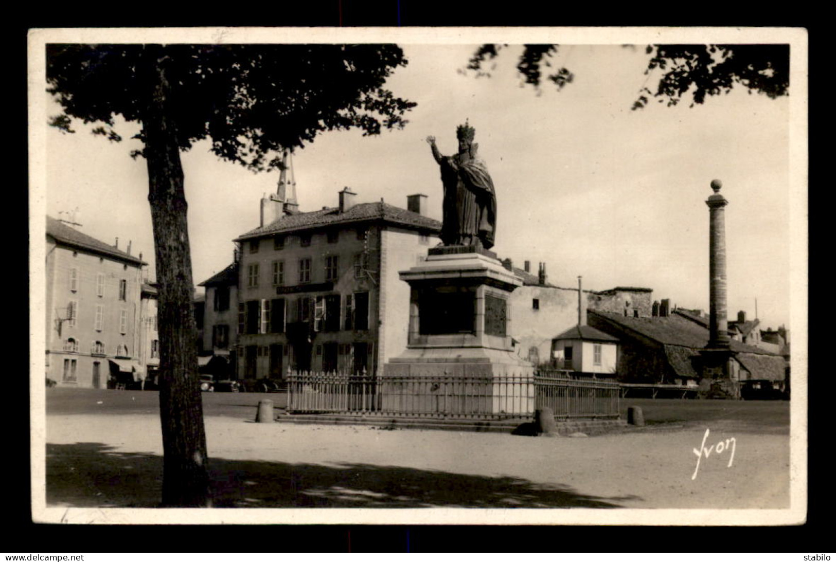 15 - AURILLAC - STATUE DE GERBERT - Aurillac