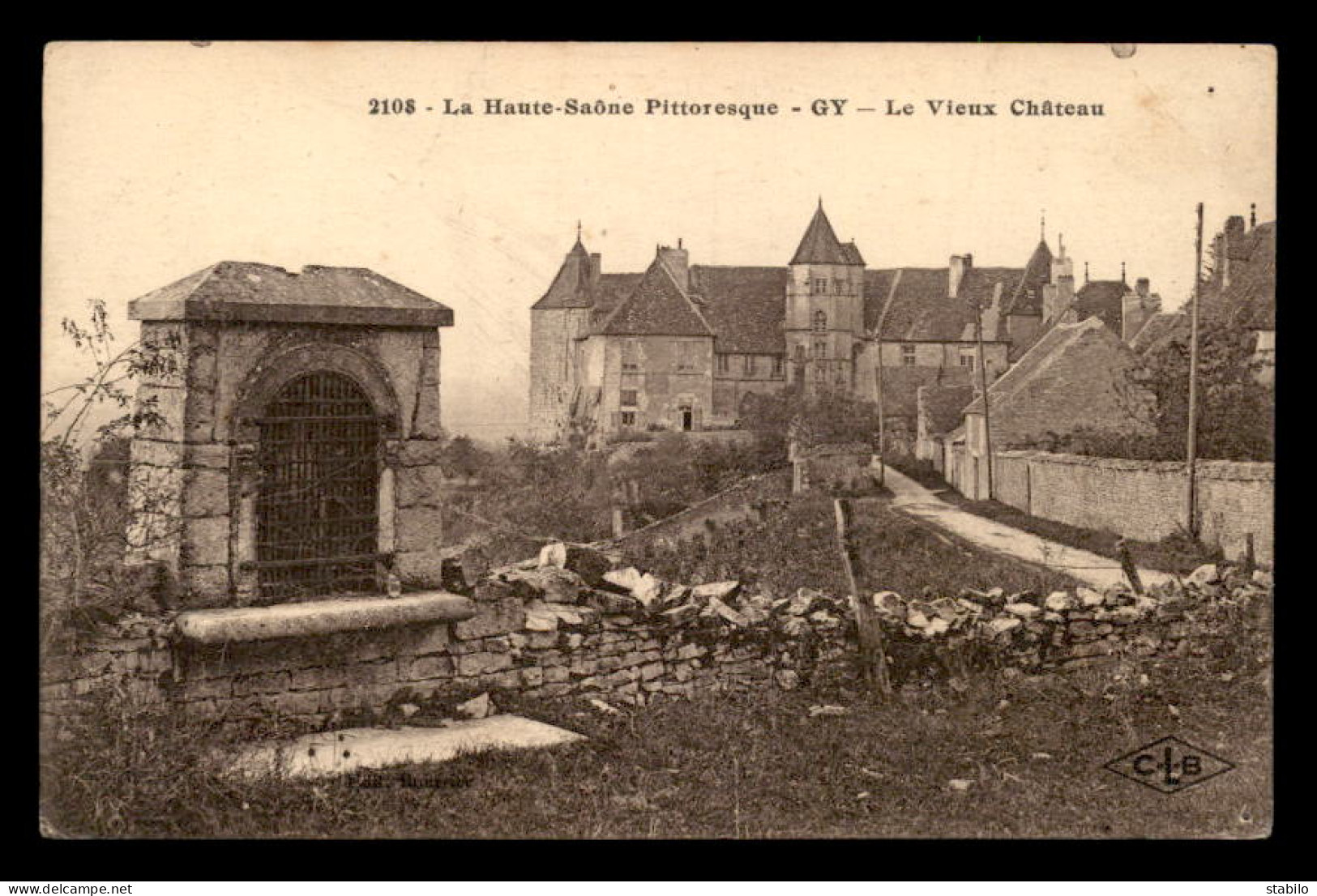 70 - GY - LE VIEUX CHATEAU - Gy