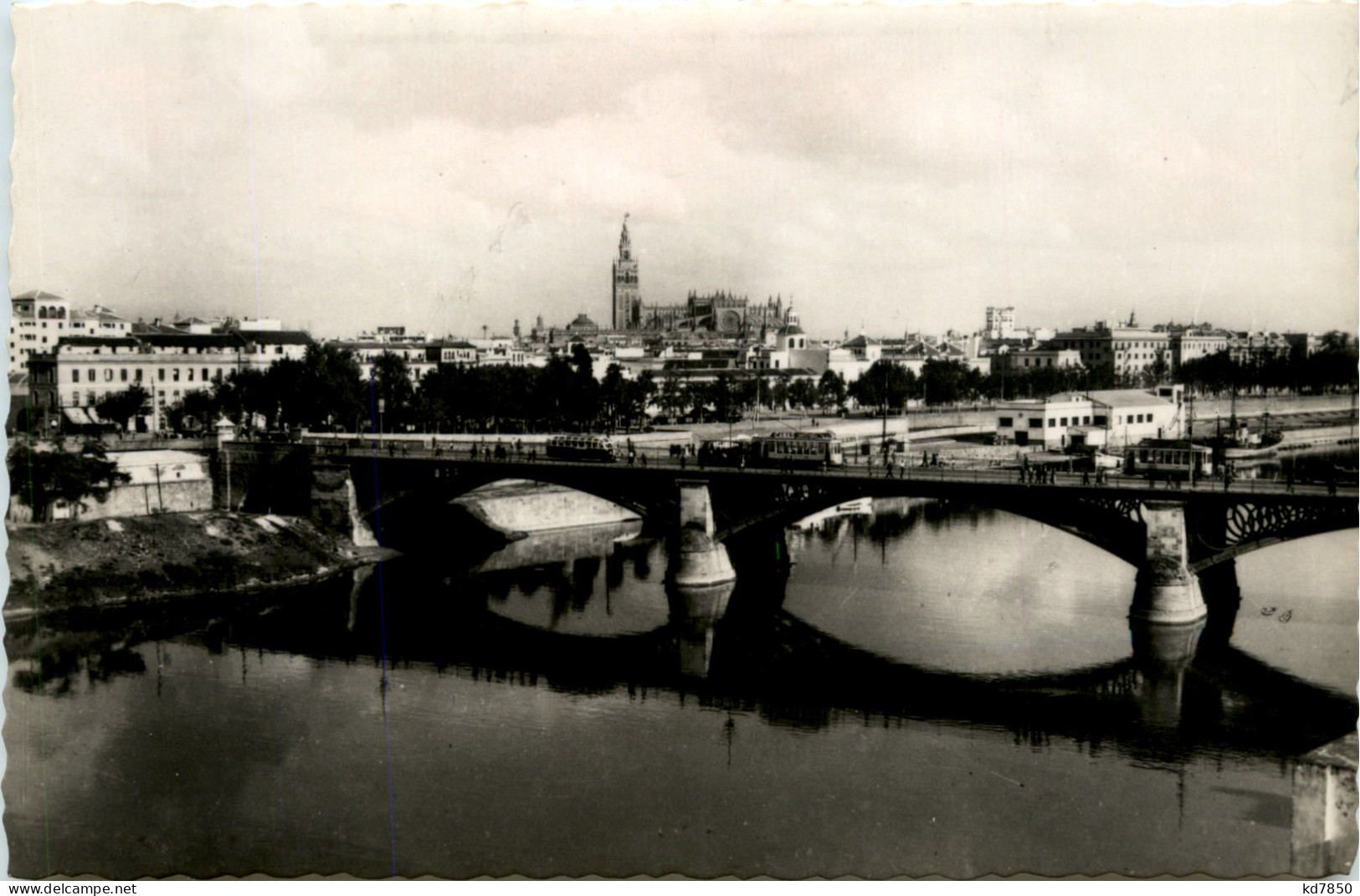 Sevilla - Puente De Isabel II - Sevilla