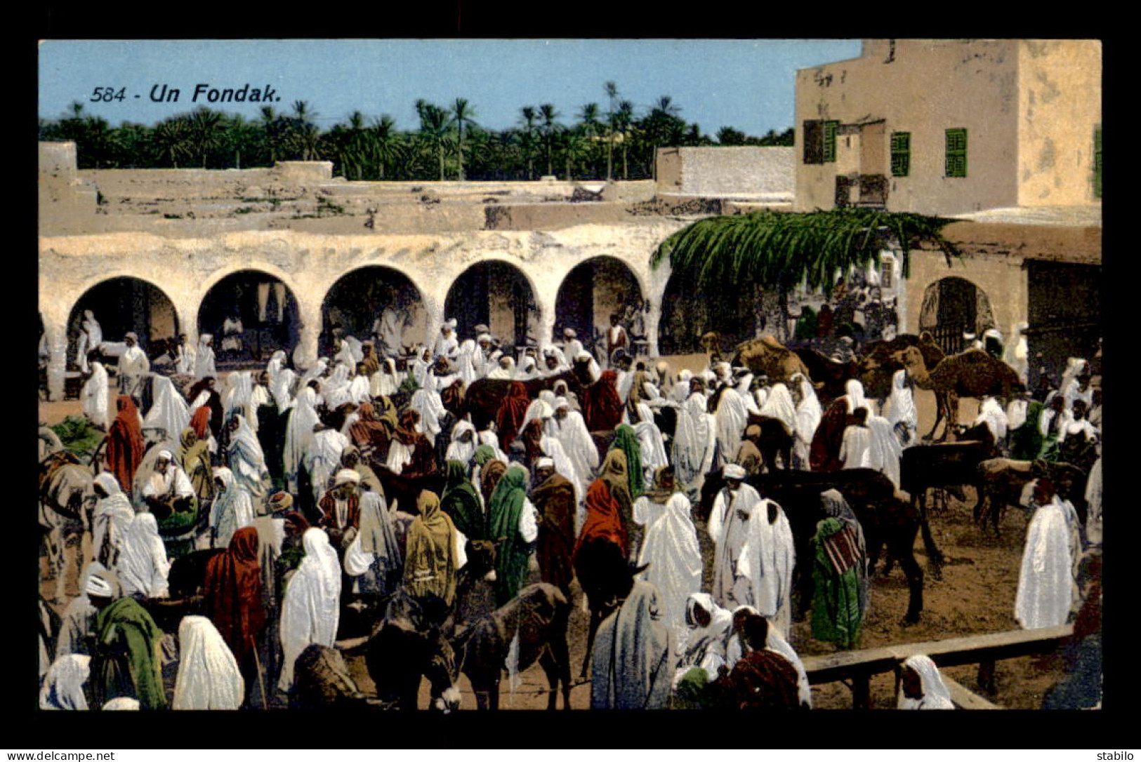 SCENES ET TYPES - SAHARA - LEHNERT ET LANDROCK - UN FONDAK - CARTE COLORISEE - Africa