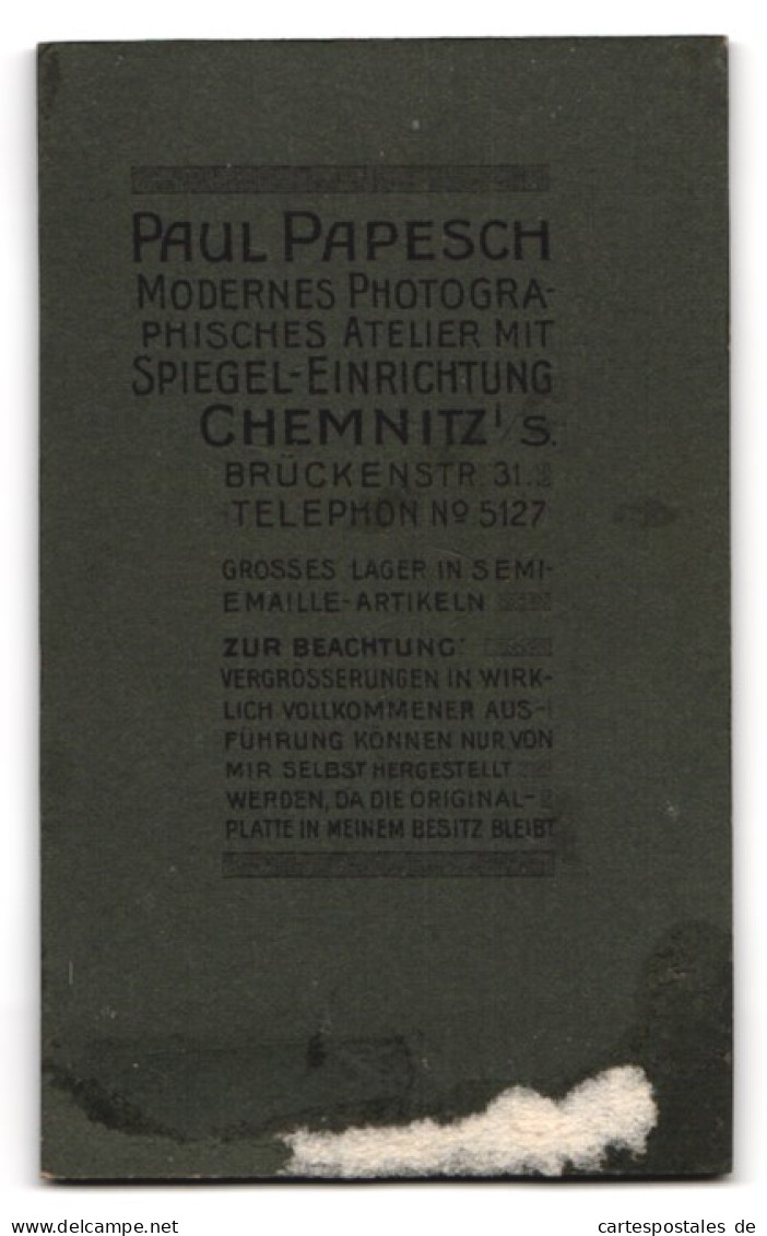 Fotografie Paul Papesch, Chemnitz, Brückenstr. 31, Knabe Im Anzug Vor Studiokulisse  - Personnes Anonymes