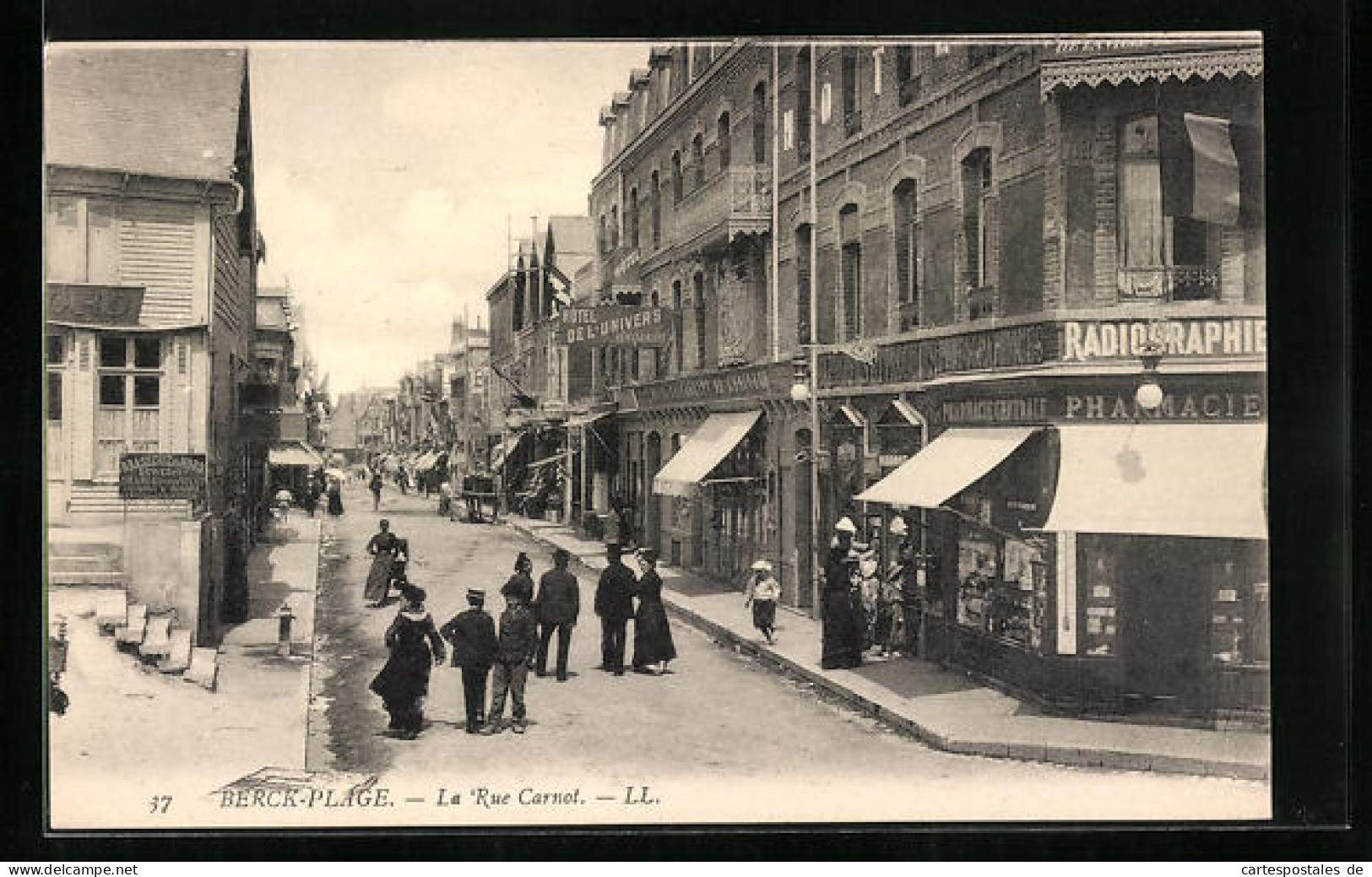 CPA Berck-Plage, La Rue Carnot  - Berck