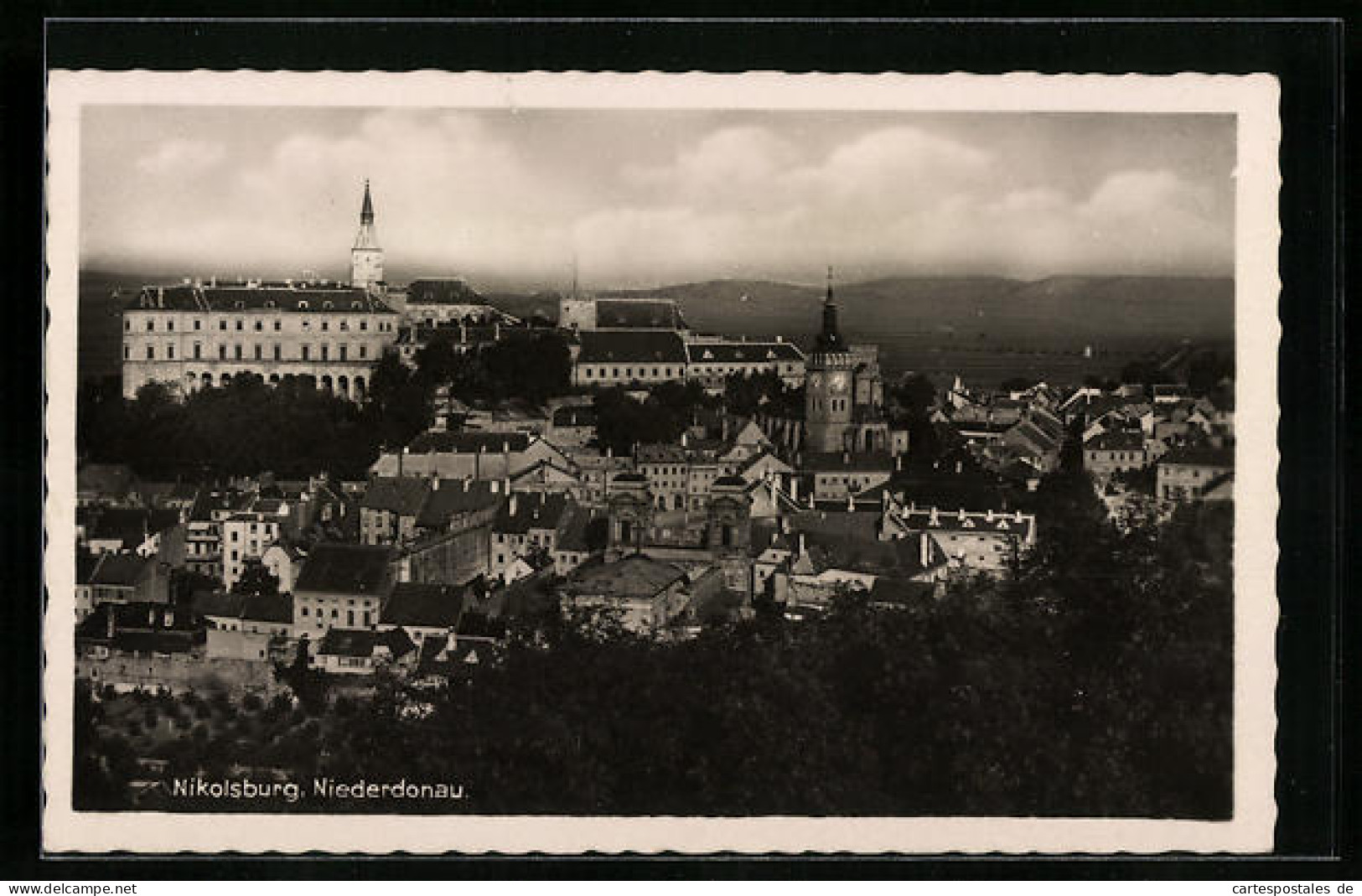 AK Nikolsburg, Panorama Mit Schloss Und Rathaus  - Repubblica Ceca