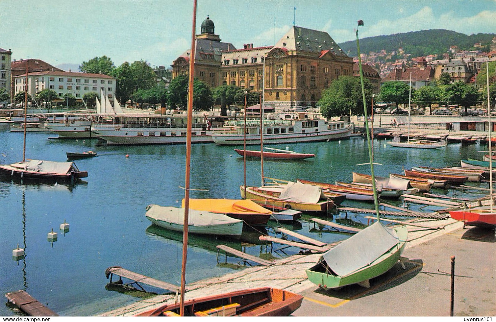 CPSM Lausanne-Le Port Et L'hôtel Des Postes-Timbre      L2865 - Lausanne