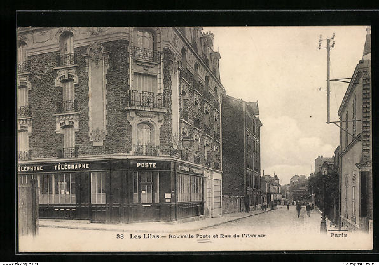 CPA Les Lilas, Nouvelle Poste Et Rue De L'Avenir  - Les Lilas