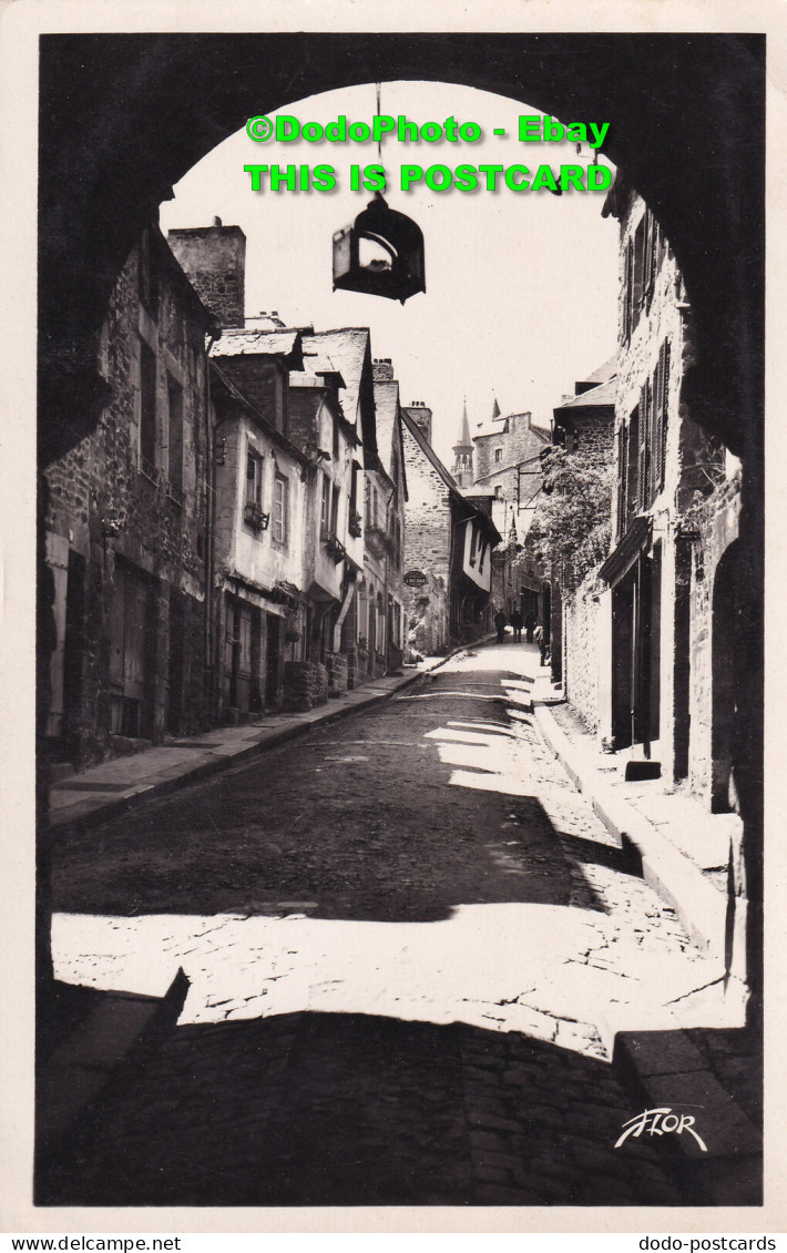 R433205 3844. Dinan. C. Du N. Rue De Jerzual Et La Porte. Flor - Monde