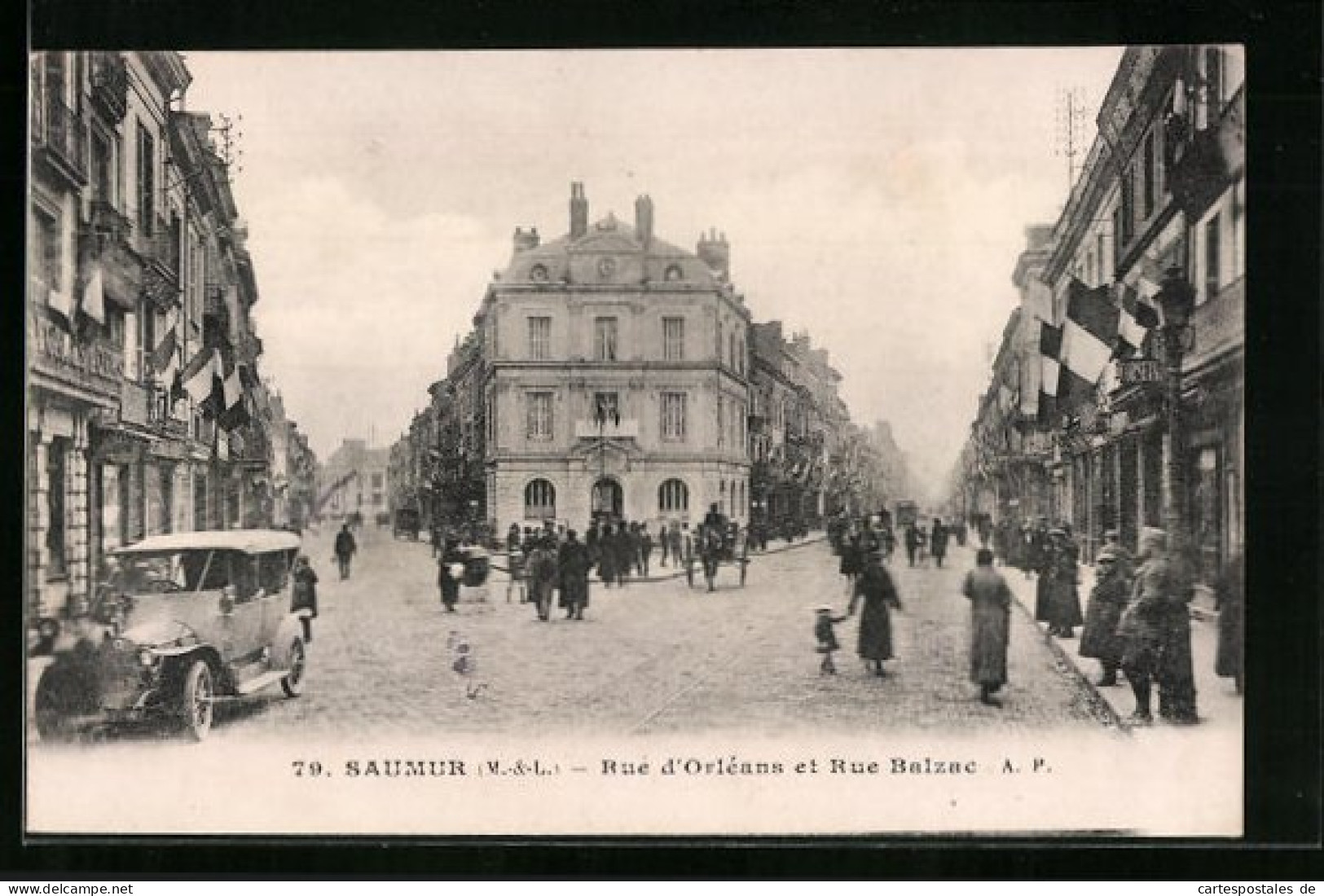 CPA Saumur, Rue D`Orleans Et Rue Balzac  - Saumur