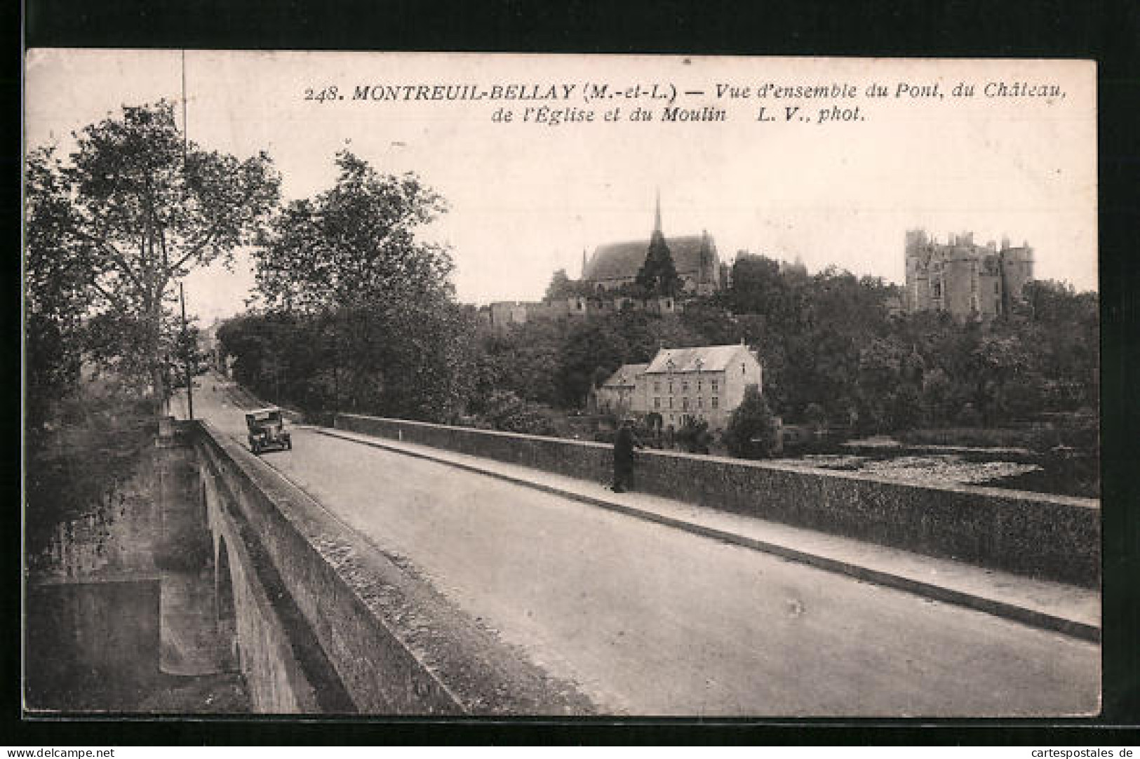 CPA Montreuil-Bellay, Vue D`ensemble Du Pont, Du Chateau, De L`Eglise Et Du Moulin  - Montreuil Bellay