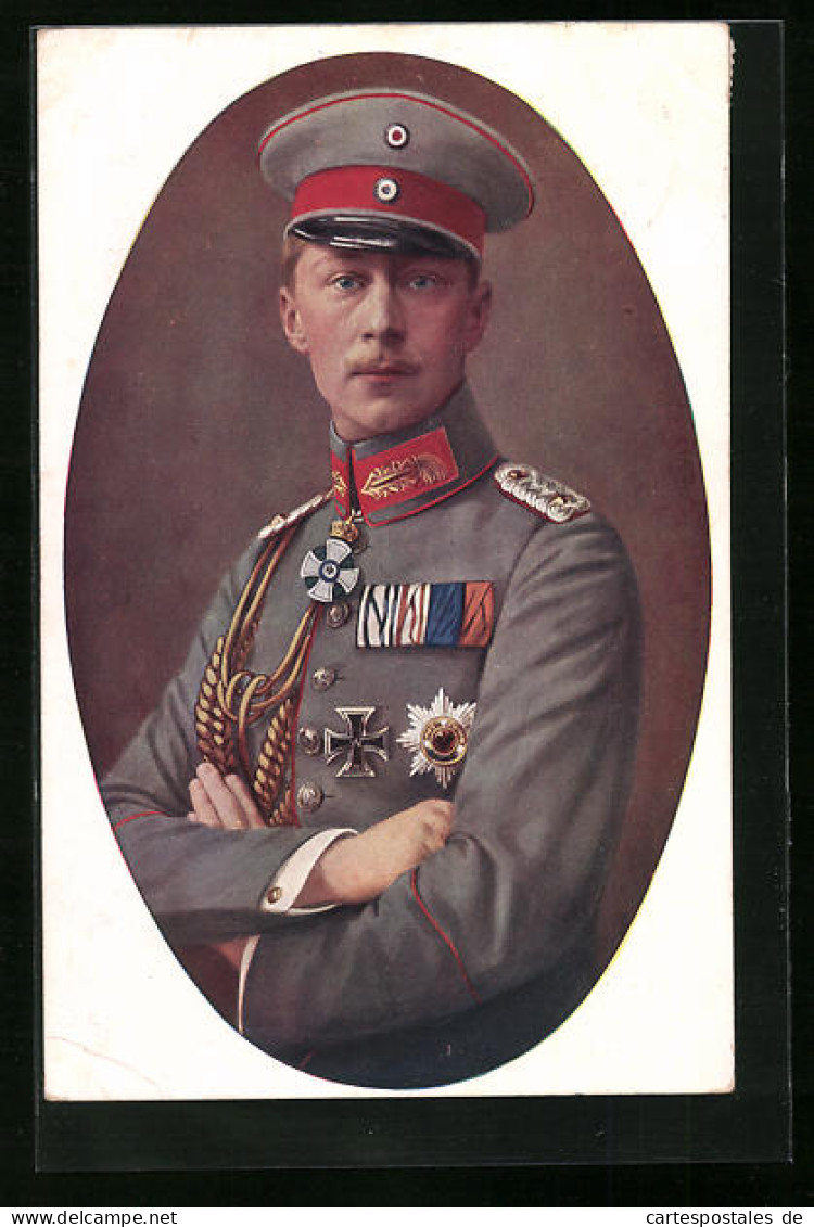 AK Kronprinz Wilhelm Von Preussen Mit Verschränkten Armen  - Royal Families
