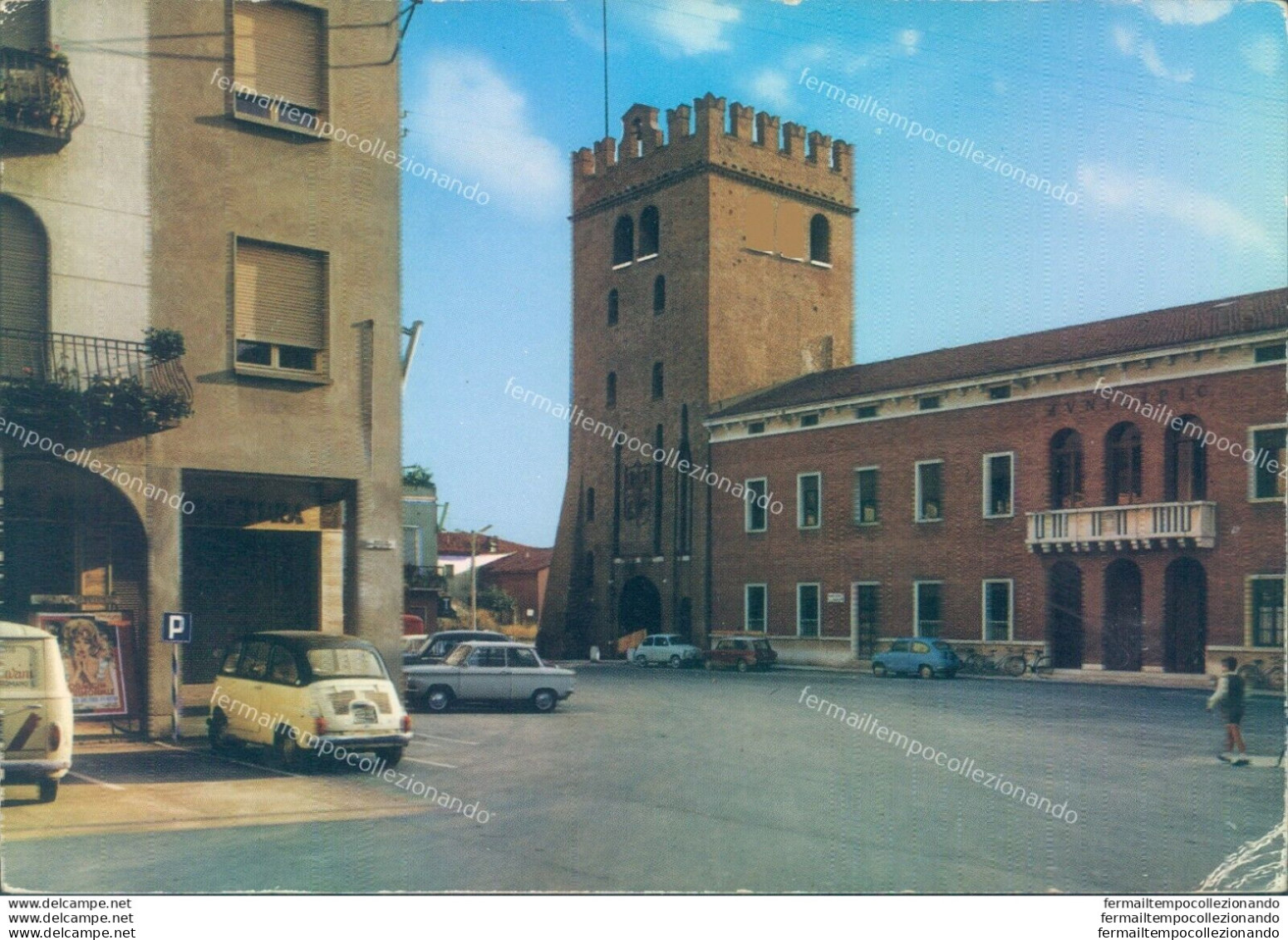 P516 Cartolina  Sermide Piazza Plebiscito  Provincia Di Mantova - Mantova