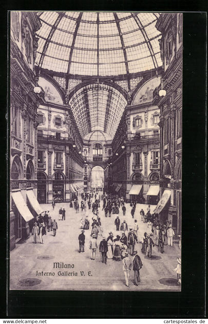 Cartolina Milano, Interno Galleria Vittorio Emanuele  - Milano (Milan)