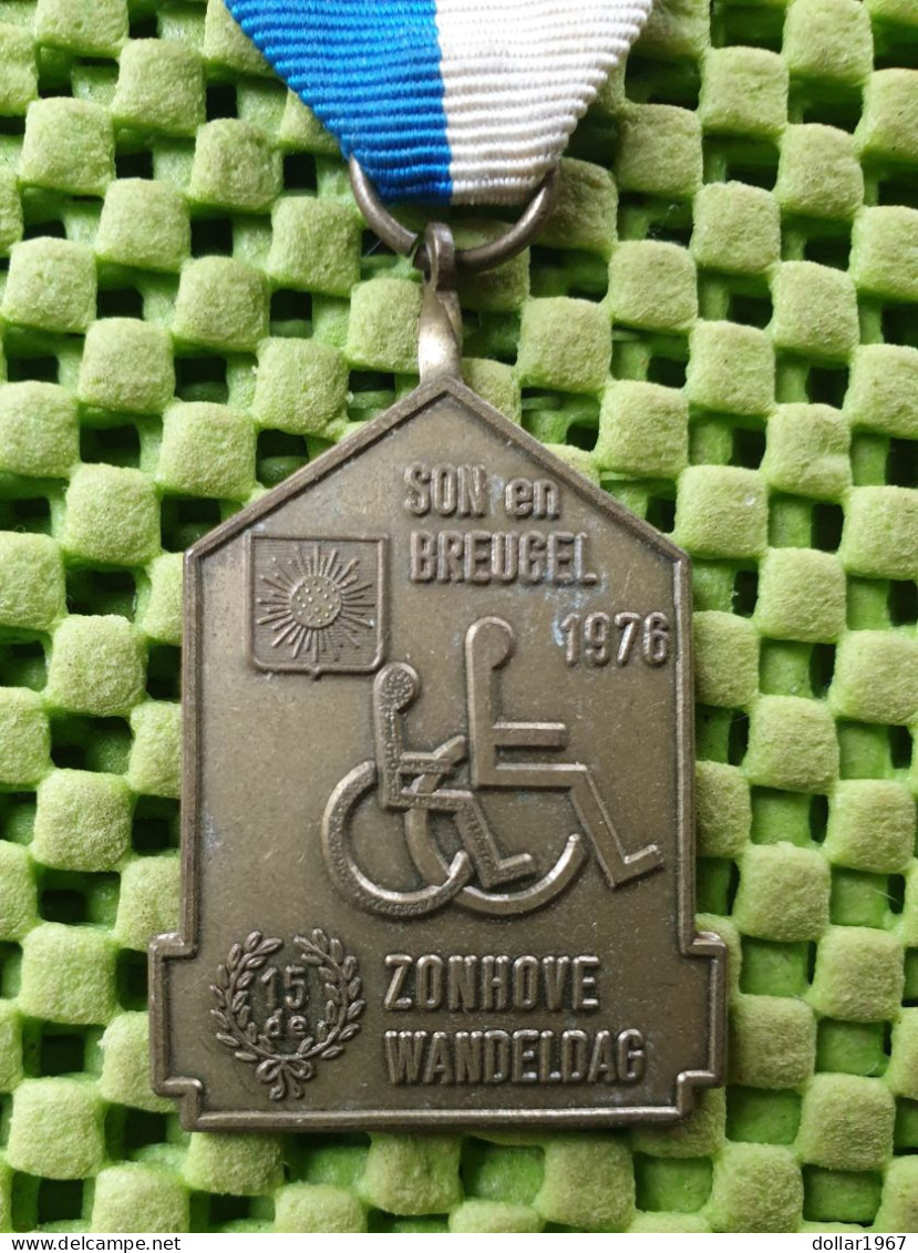 Medaile  : Son En Breugel , Zonhove Wandeldag 1976  . -  Original Foto  !!  Medallion  Dutch - Andere & Zonder Classificatie