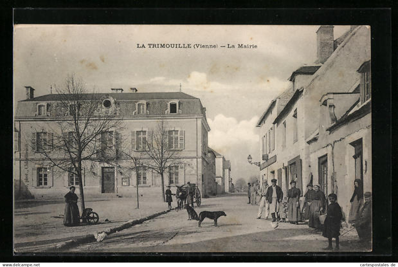 CPA La Trimouille, La Mairie  - La Trimouille