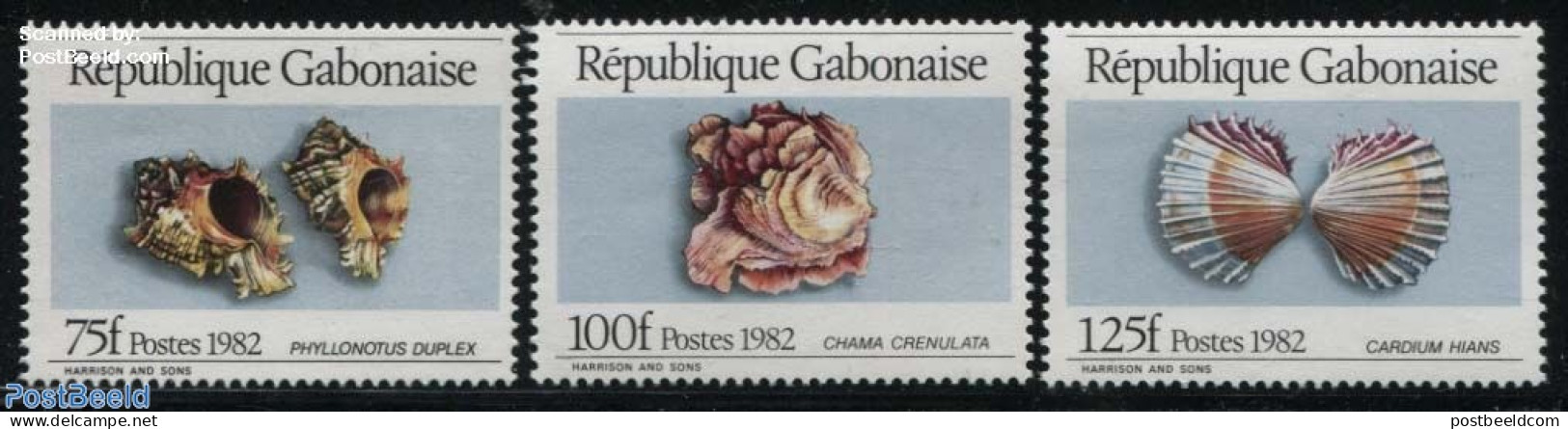 Gabon 1982 Moluscs 3v, Mint NH, Nature - Shells & Crustaceans - Unused Stamps