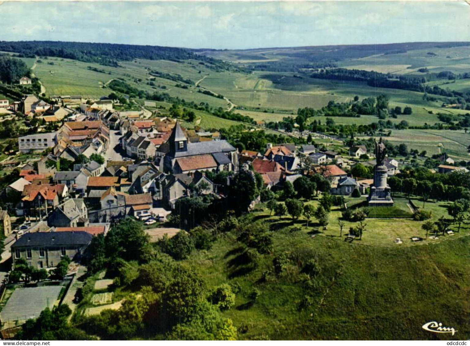 DESTOCKAGE Avant fermeture boutique BON LOT 100 CP Vues aériennes FRANCE  (toutes scannées )