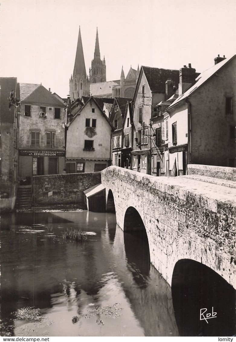 28 Chartres Série 10 Cartes Postales Dans Pochette Souvenir Robert Laillet Vue Pont Du Massacre , Pont Bouju Cathedrale - Chartres