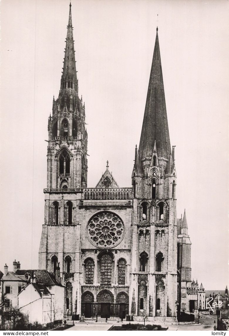 28 Chartres série 10 cartes postales dans pochette souvenir Robert Laillet vue pont du massacre , pont Bouju cathedrale