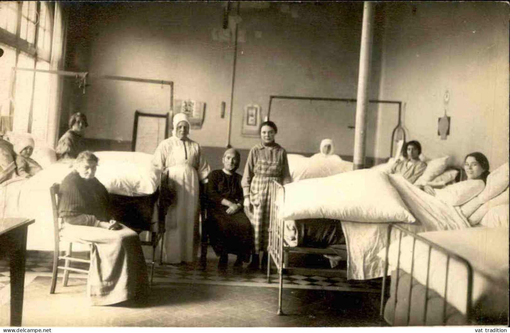 FRANCE-  Carte Postale Photo D'une Salle De Convalescents - L 152077 - Santé