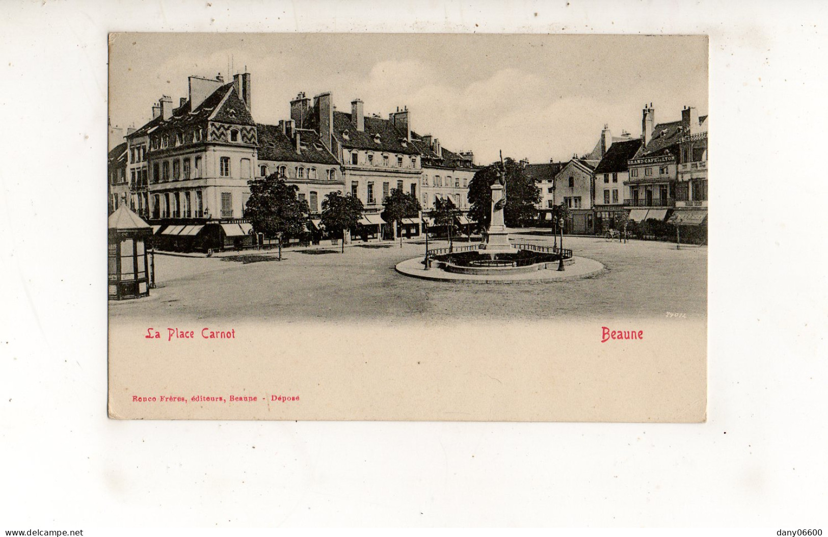 BEAUNE - La Place Carnot  - Beaune