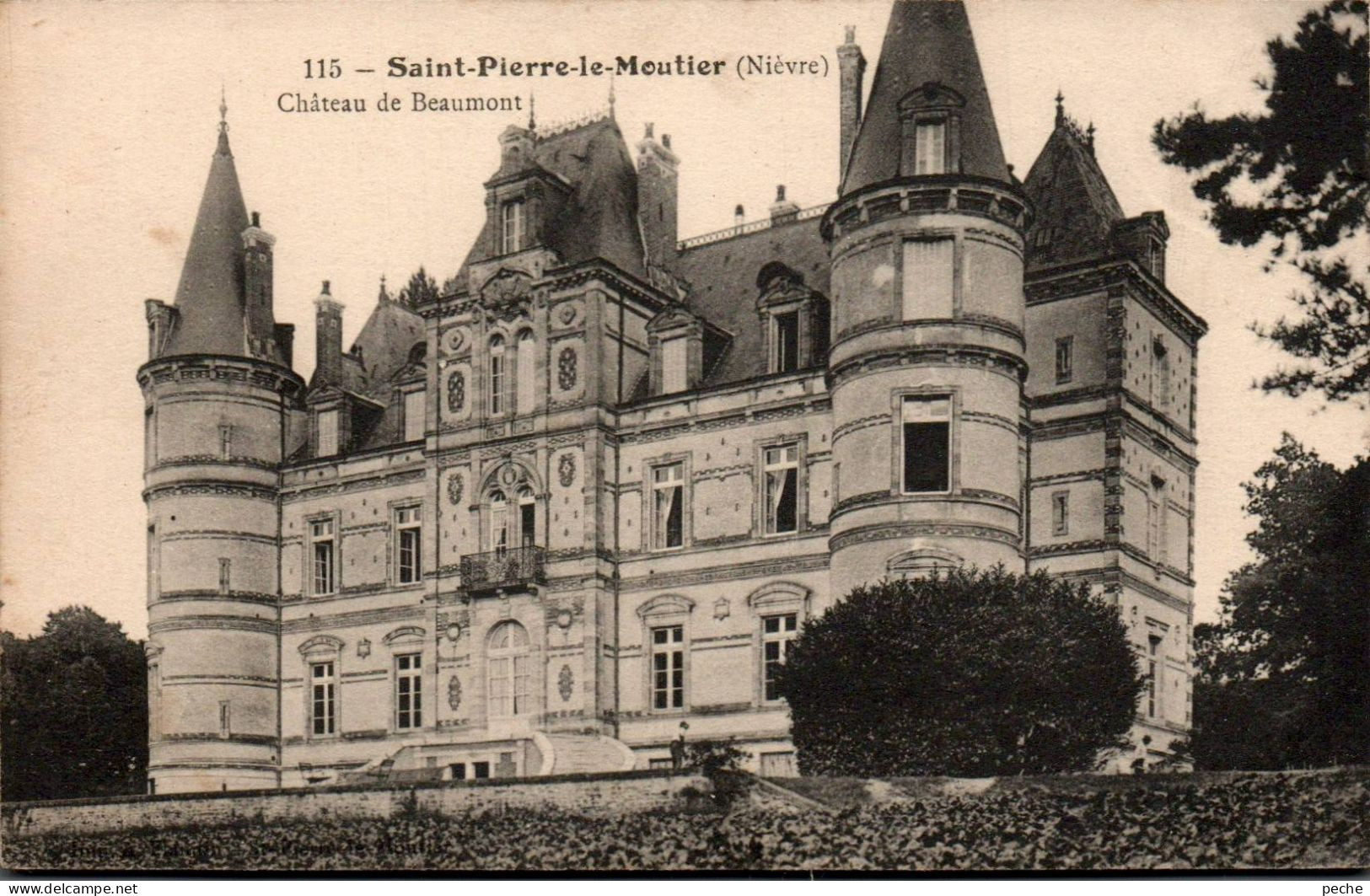 N°327 W -cpa Saint Pierre Le Moutier- Château De Beaumont- - Castillos