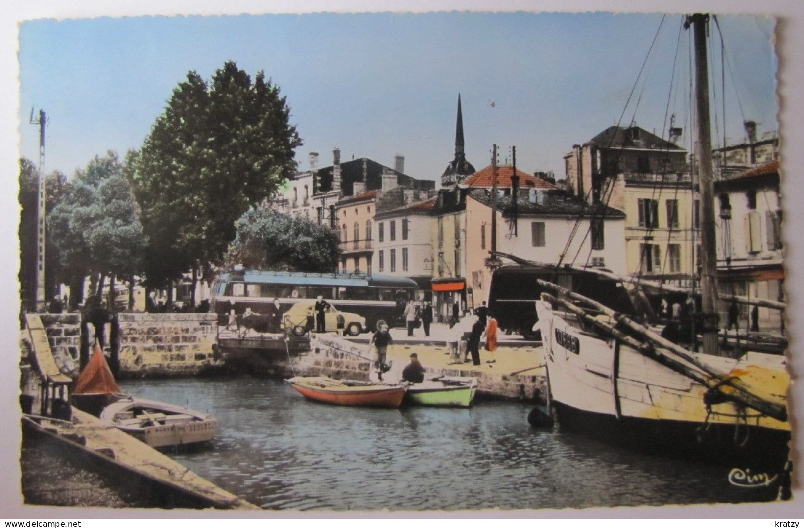 FRANCE - GIRONDE - BLAYE - Le Chenal Et Le Cours - 1960 - Blaye