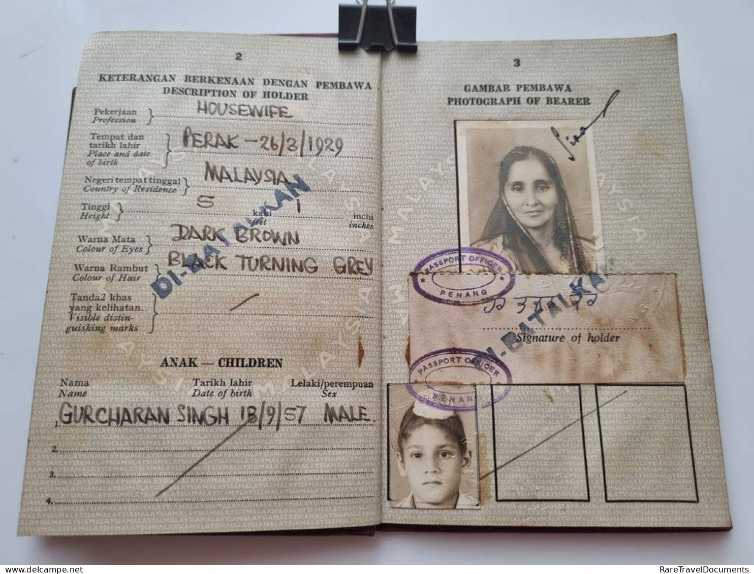 MALAYSIA Passport Passeport Reisepass 1965 - Mother With Son - Historische Dokumente