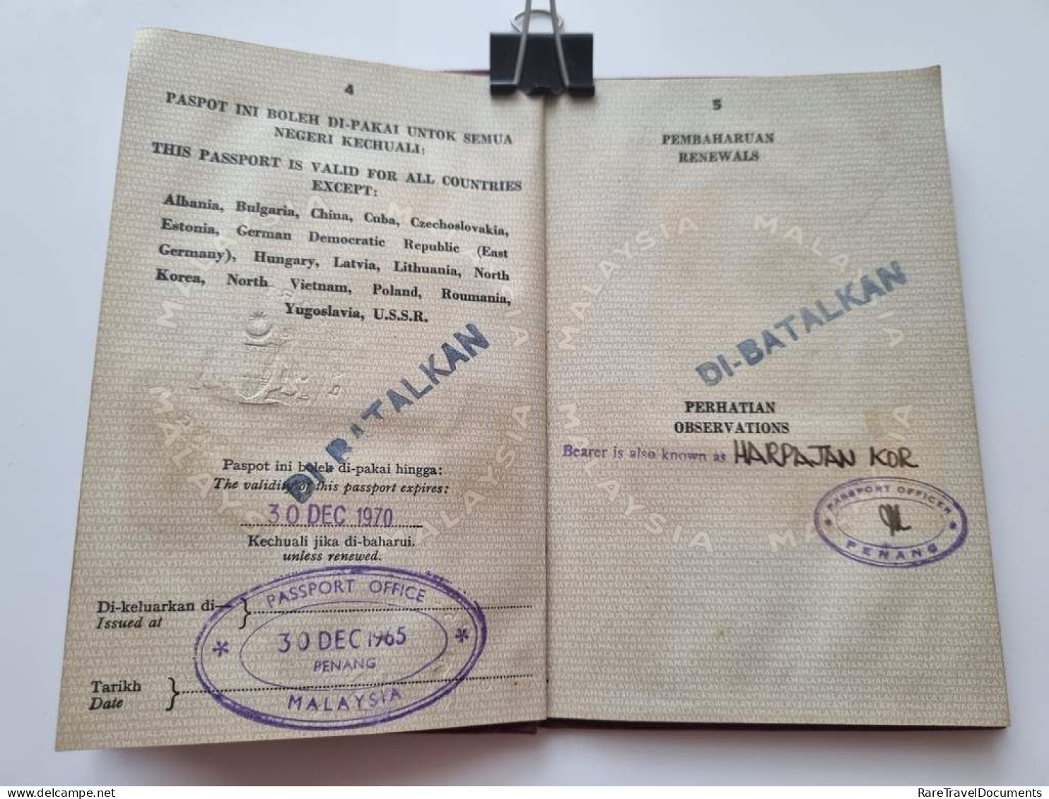 MALAYSIA Passport Passeport Reisepass 1965 - Mother with son