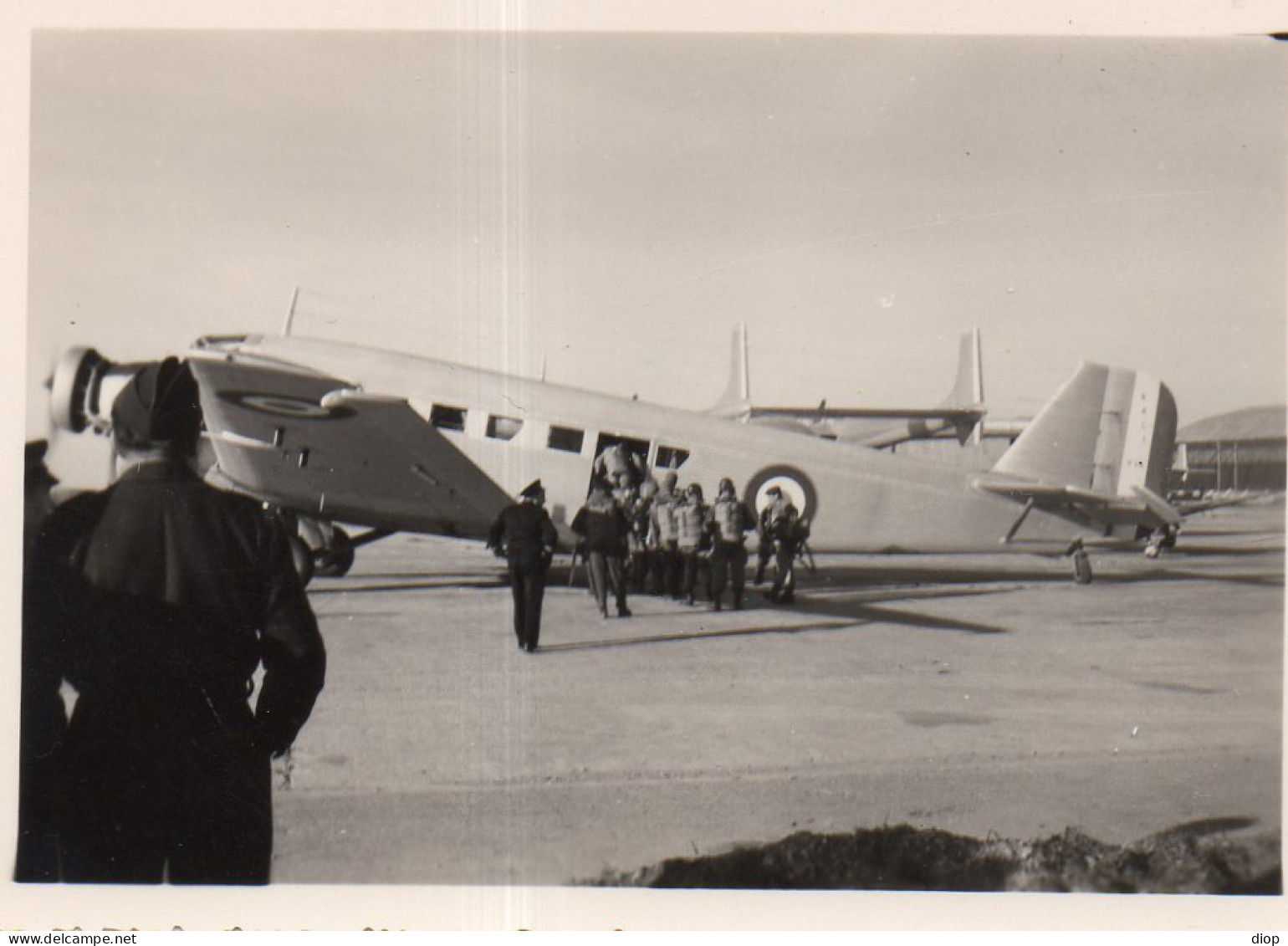 Photographie Photo Vintage Snapshot Avion Aviation Militaire - Aviación