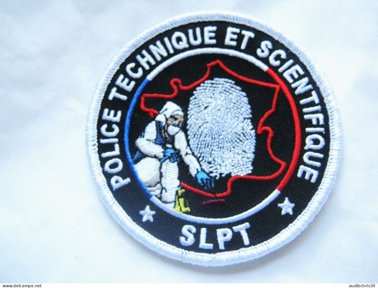 ECUSSON POLICE PTS / SLPT SCRATCH AU DOS 85MM ETAT EXCELLENT - Polizia