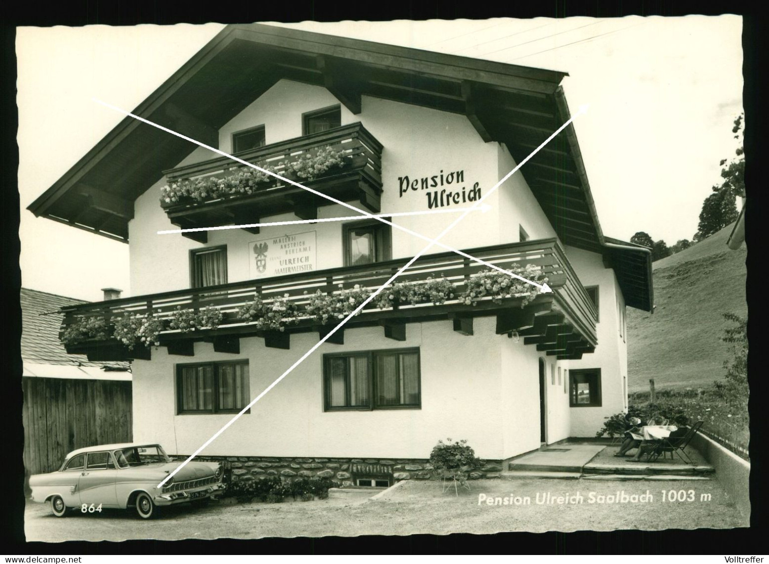 Orig. Foto AK Um 1960 Pension Ulreich Saalbach Im Pinzgau, Inhaber Franz & Käthe Ulreich Davor Oldtimer Ford Taunus - Saalbach