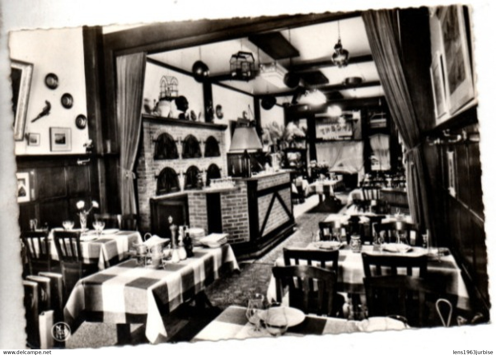 Bruxelles , Chez Vincent , 8 - 10 Rue Des Dominicains - Cafés, Hoteles, Restaurantes